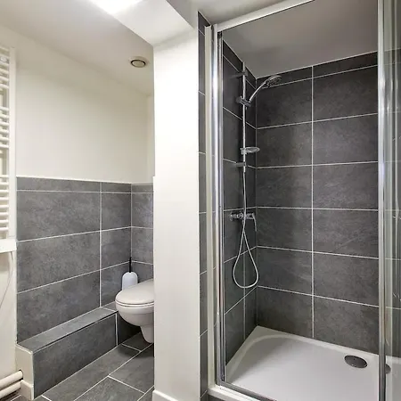 Le Dhalia Proche Centre Et Place Stan *